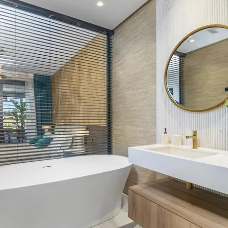 Epic Lujoso Duplex En La Milla De Oro Marbella